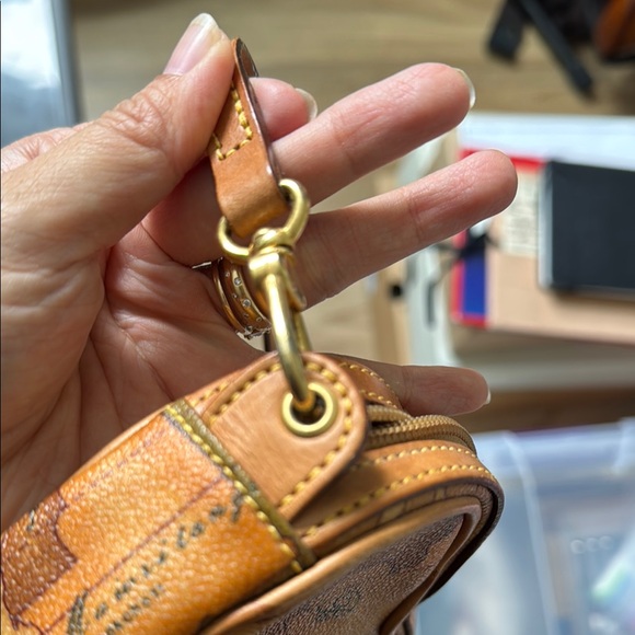 Vintage rare Alviero martini Heart-Shaped Map Print Crossbody Bag - Picture 6 of 9